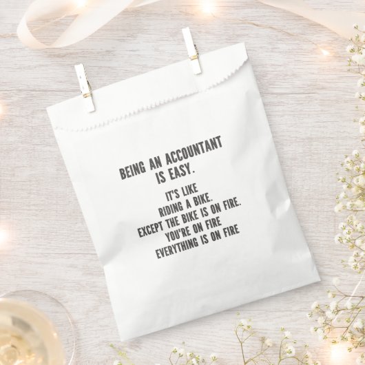 会計士おもしろい – 会計士とは簡単 フェイバーバッグ (クリップ留めされた状態)