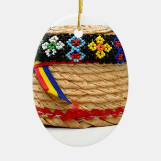 伝統的な帽子をとことこ歩いて下さい セラミックオーナメント