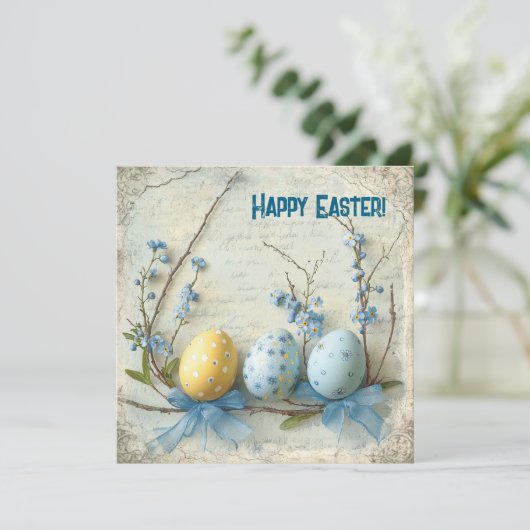 伝統的な水彩の青と黄色のイースターエッグ シーズンカード (スタンド正面)