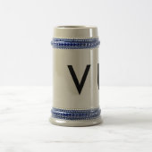 伝統的な陶器のビールジョッキ ビールジョッキ (中央)