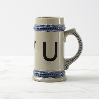 伝統的な陶器のビールジョッキ ビールジョッキ