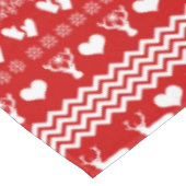 伝統的なChaleの赤と白のトナカイの雪片 テーブルクロス (アングル)