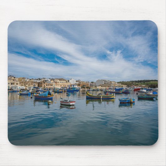 伝統的カラフル魚釣り船 マウスパッド (正面)