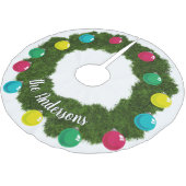 伝統的クリスマスリースバウズモノグラム ブラッシュドポリエステルツリースカート (アングル)