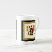 伝統的日本のフローラプリント ボーンチャイナマグカップ (正面右)