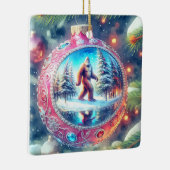 伝説的なクリスマスのビッグフットをお祈り セラミックオーナメント (右)