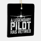 伝説的なパイロットは退職した退役コパイロットだ セラミックオーナメント (右)