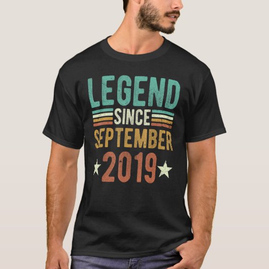 伝説2019年9月以来3歳3位T型 Tシャツ (正面)