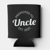 伯父Estに昇格。2023 I 缶クーラー (裏面)