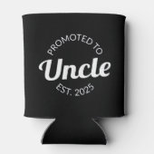 伯父Estに昇格。2025 I 缶クーラー (裏面)