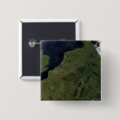 低い国 缶バッジ (正面&裏面)