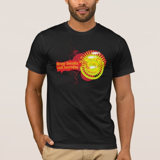 低下はない爆弾を打ちます Tシャツ (正面)