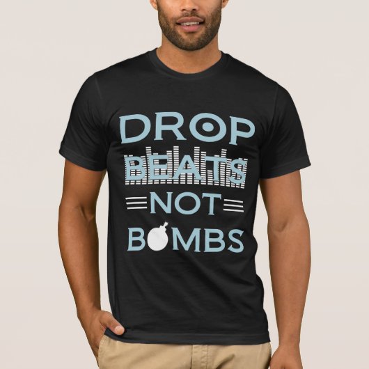 低下はない爆弾を打ちます Tシャツ (正面)