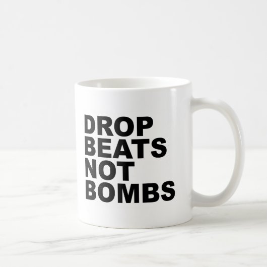 低下はない爆弾4を打ちます コーヒーマグカップ (右)