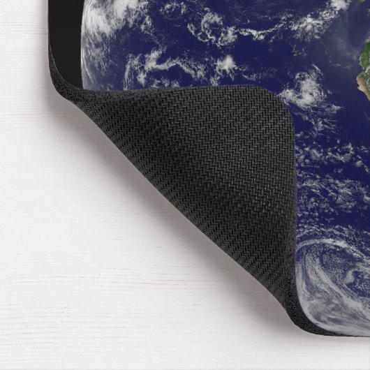 低圧システムを示す全地球。 マウスパッド (コーナー)