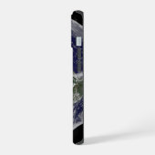 低圧システムを示す全地球。 iPhone 15ケース (左側面)