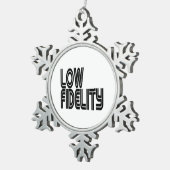 低忠実度 スノーフレークピューターオーナメント (右)