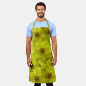 低木状のシニーフォイルのシームレスパターン エプロン (着用した状態)