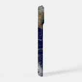 低気圧が見える地球全景 iPhone 15ケース (右側面)