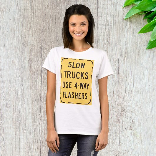 低速トラック道路標識 Tシャツ