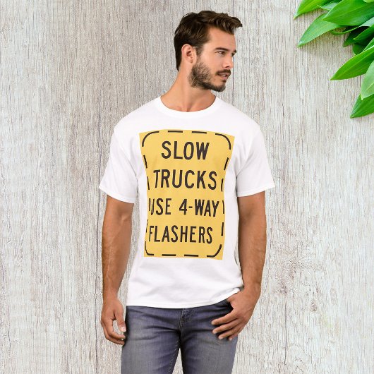低速トラック道路標識 Tシャツ