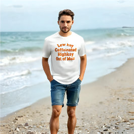 低鍵カフェイン入り、高鍵アイディアアウト – Tシャツ