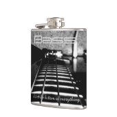 低音はすべての底に音楽フラスコです フラスク (左)