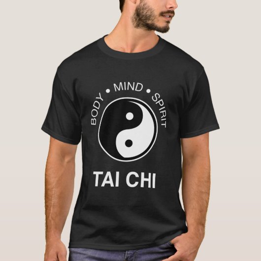 体マインドスピリット陰陽シンボルアート – Tai Chi Tシャツ (正面)