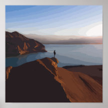 体付近の褐色岩層に立つ人