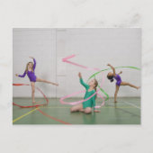 体操の女の子の踊りとリボン ポストカード (正面)