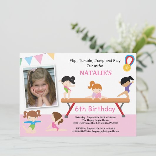 体操の誕生日の招待状のピンクの体育館のパーティー 招待状 (スタンド正面)