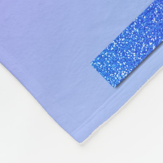 体操ガーリーブルーパープルモノグラムパーソナライズされた フリースブランケット (角)