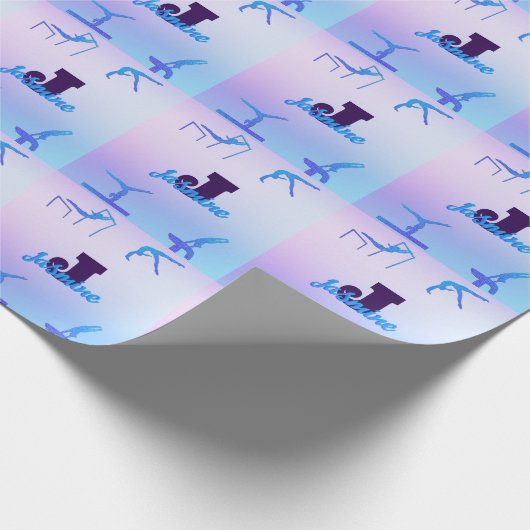 体操ガーリーブルーパープルモノグラムパーソナライズされた ラッピングペーパー (角)