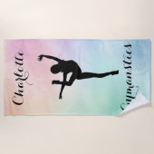 体操パステルパープルグリーンパーソナライズされた ビーチタオル (正面)