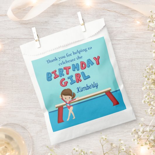 体操ブルネットガールギムナスト誕生日パーティー フェイバーバッグ (クリップ留めされた状態)