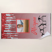 体操レッド&シルバーグリッタードリップカスタム写真 ビーチタオル (正面)