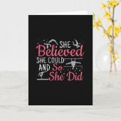 体操女子 - 彼女はできると信じた カード (黄色い花)