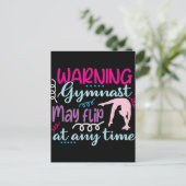 体操選手警告はいつでもフリップする可能性がある ポストカード (スタンド正面)
