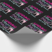 体操選手警告はいつでもフリップする可能性がある ラッピングペーパー (角)