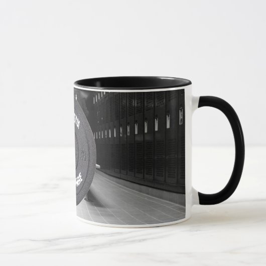 体育館の所有者またはユーザーのおもしろマグカップ マグカップ (右)