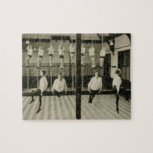 体育館、女の子、19のためのロンドンの初等中学校 ジグソーパズル (横)