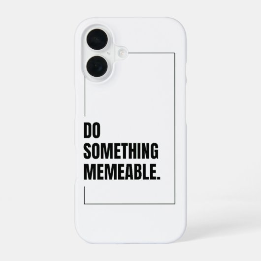 何かしようミームTシャツ iPhone 16ケース (裏面)