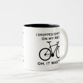 何か乗って落としたお前のサイクリング ツートーンマグカップ (正面右)