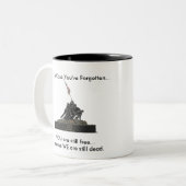 何か忘れした? ツートーンマグカップ (正面左)