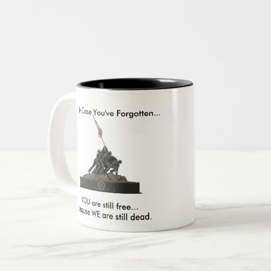 何か忘れした? ツートーンマグカップ (正面左)