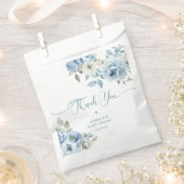 何か青い前にブライダルシャワー フェイバーバッグ (クリップ留めされた状態)