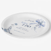 何か青い花の弓の結婚前のお祝い ペーパープレート (アングル)