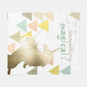 何か魔法の金ゴールドのユニコーンです フリースブランケット (正面(横))