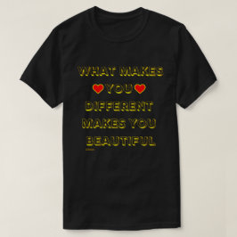 何が君を美違うしくする Tシャツ