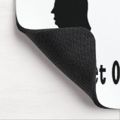 何が第1を来ましたか。 マレットかトレーラーか。 マウスパッド (コーナー)